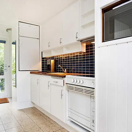 4 Person In Sjaellands Odde-by Traum Ferienhaus Tjørneholm